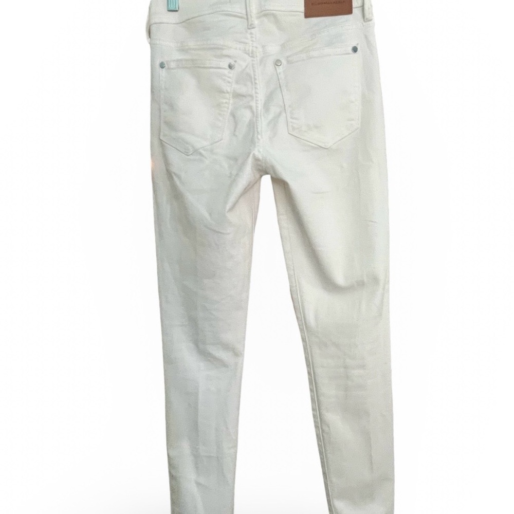 BCBGMaxAzria Women's Cream Straight Leg Jeans